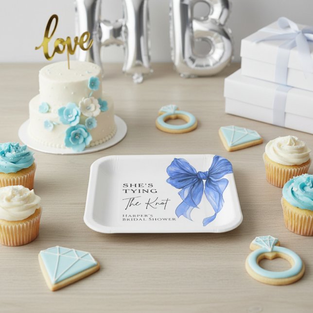 Sie knüpft den Knoten Blaues Schleifen-Braut-Dusch Pappteller (Von Creator hochgeladen)