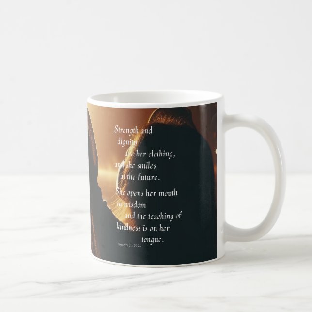 Sie lächelt über die Zukunft Kaffeetasse (Rechts)