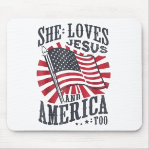 Sie liebt Jesus und Amerika auch USA-Flagge 4. Jul Mousepad