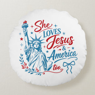 Sie liebt Jesus und Amerika zu sehr 4. Juli Christ Rundes Kissen
