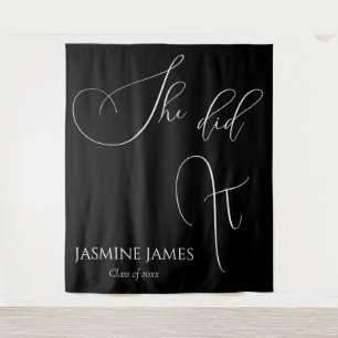 Sie machte ihre Abschlussfeier im Hintergrund Wandteppich