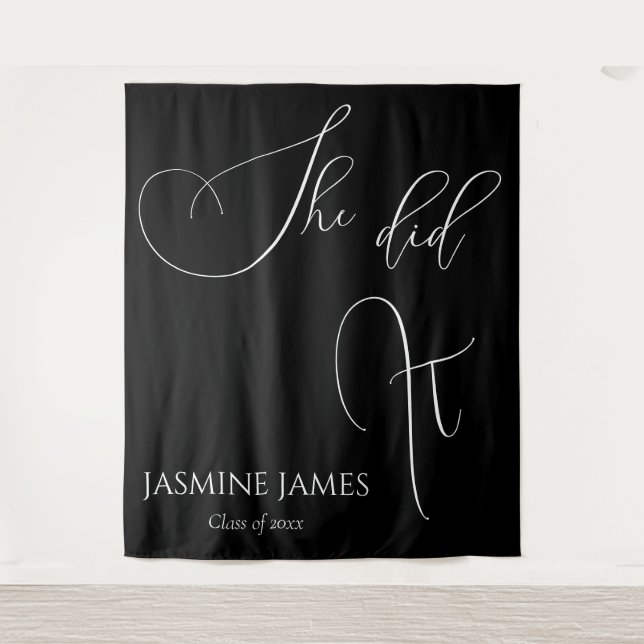 Sie machte ihre Abschlussfeier im Hintergrund Wandteppich (Vorderseite)