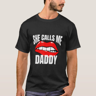 Sie nennt mich Papa Humor für einen Humor T-Shirt