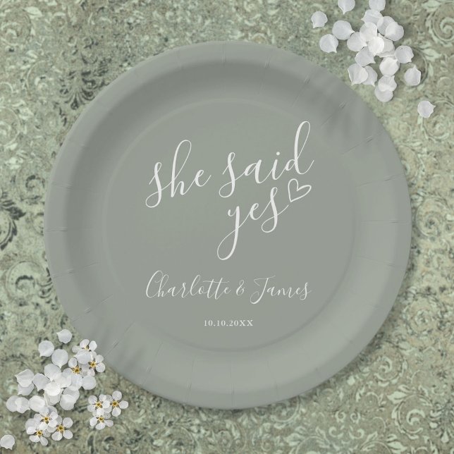 Sie sagte ja Engagement Partei Sage Green Pappteller (She Said Yes Engagement Party Sage Green Paper Plates)