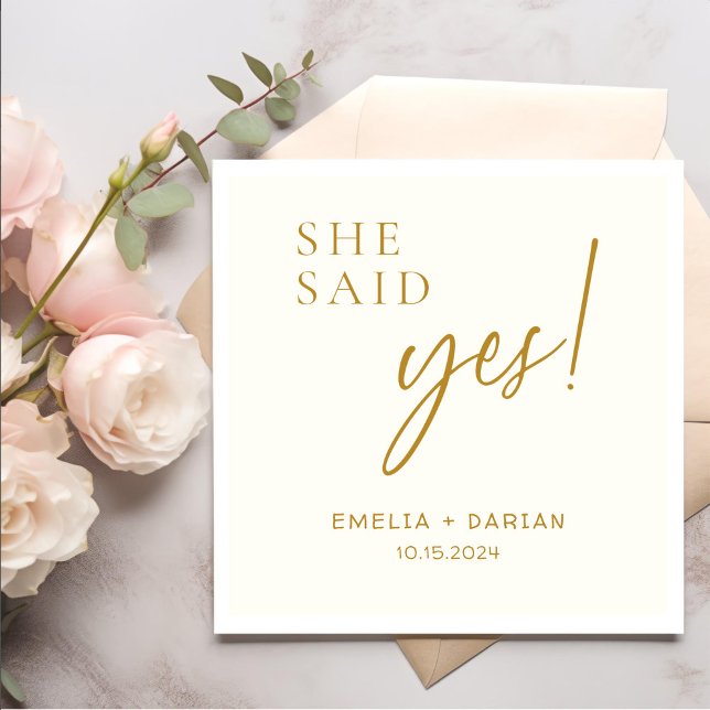 Sie sagte ja Engagement Party Dusty Yellow Serviette (Von Creator hochgeladen)