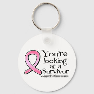 Sie sehen sich einen Brustkrebs-Überlebnis an Schlüsselanhänger