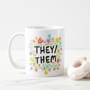 Sie/sie Pronouns Rainbow Floral Kranz farbenfroh Kaffeetasse