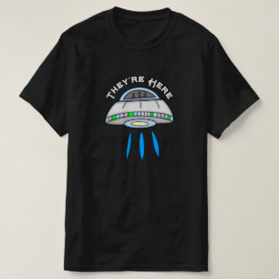 Sie sind hier bei der Invasion von UFO-Alien T-Shirt
