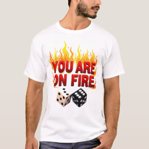 Sie sind in Flammen: kühne Flammen & Würfel T - Sh T-Shirt