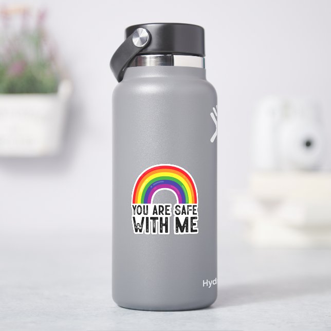 Sie sind sicher mit meinem LGBTQ-Stolz Monat Regen Aufkleber (HydroFlask)