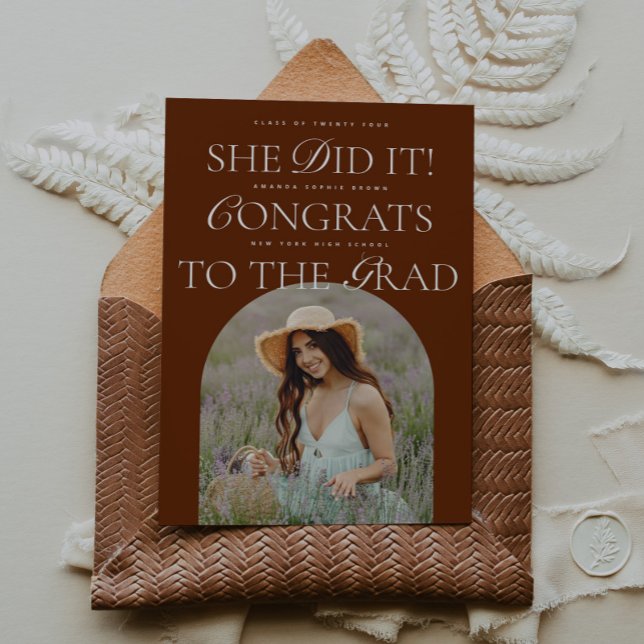 Sie tat es Terracotta Arch Hybrid Schriftart Absch Einladung (Von Creator hochgeladen)