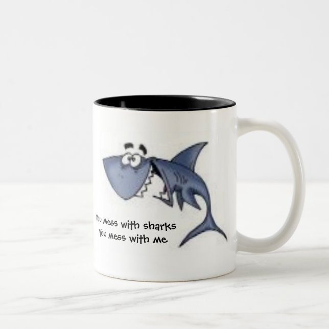Sie verwirren mit sharksYou Verwirrung mit mir,… Zweifarbige Tasse (Rechts)