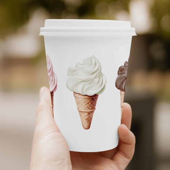 Sie wurde ins neapolitanische Brautparty geschleud Pappbecher (Von Creator hochgeladen)