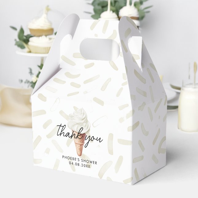 Sie wurde mit Vanilla Brautparty Gable ausgeklaut Geschenkschachtel (Von Creator hochgeladen)