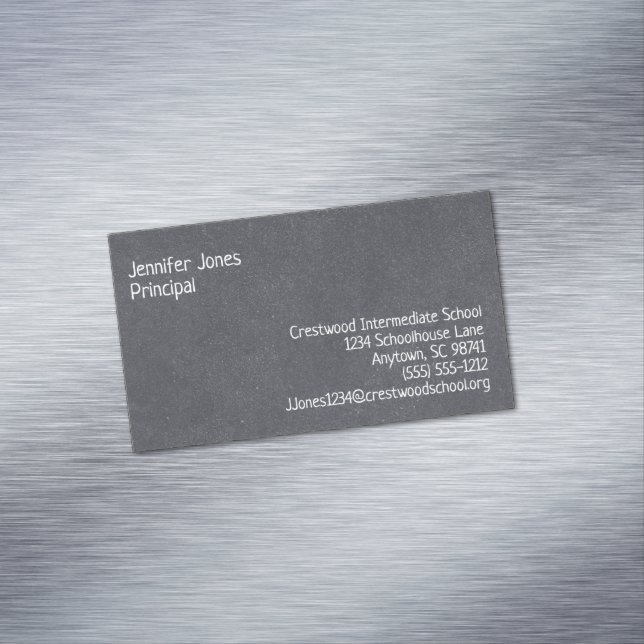 Siebreihige Tafel im Blackboard-Stil mit benutzerd Magnetische Visitenkarte (Beispiel)