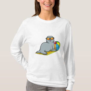 Siegel bei Sonnenbaden mit Wasserpolo T-Shirt