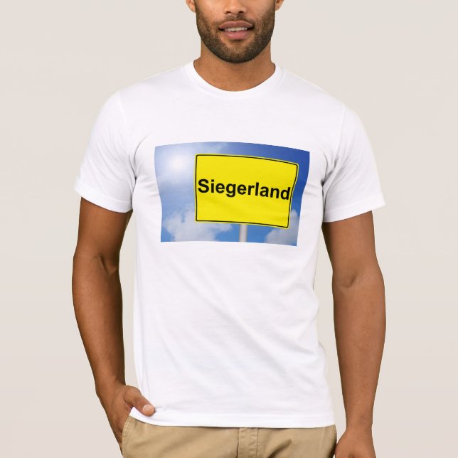 Siegerland Schild mit Himmelhintergrund T-Shirt (Vorderseite)