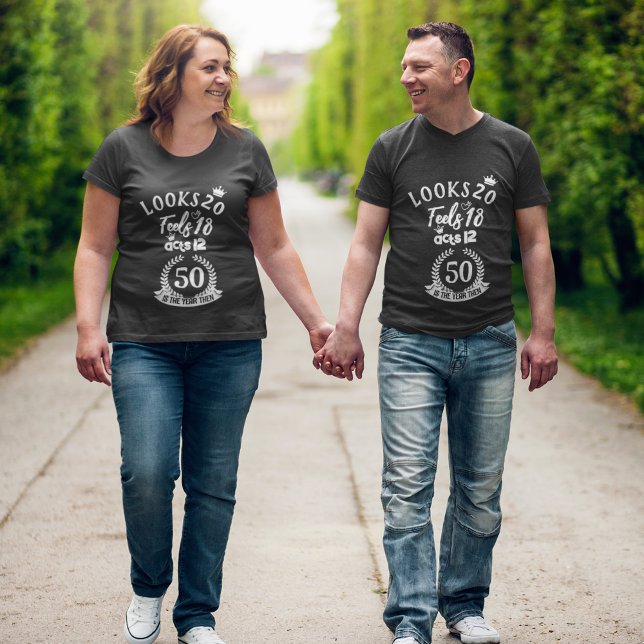 Sieht aus, fühlt sich lustig Real Age Erwachsenen  T-Shirt (Von Creator hochgeladen)