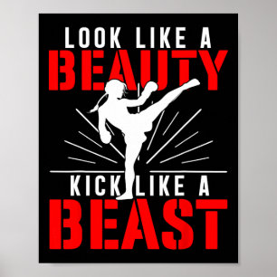 Sieht aus wie Schönheit, tritt wie Biest Kickboxer Poster