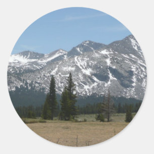 Sierra Nevada Mountains I von Yosemite Runder Aufkleber