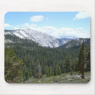 Sierra Nevada Mountains II von Yosemite Mousepad