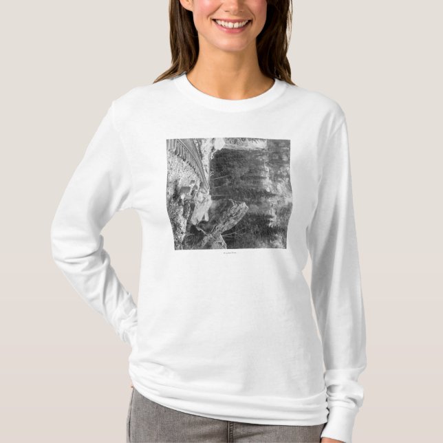 Signal-Felsen nahe Bahnstrecke-Fotografie T-Shirt (Vorderseite)