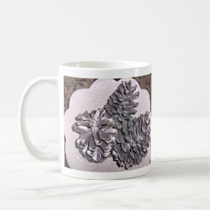 Silber gemalte Kiefernkegel Tasse