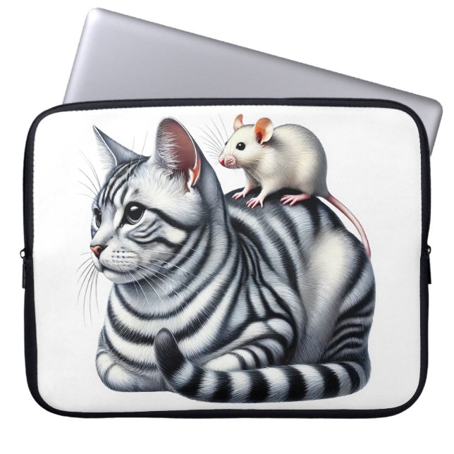 SILBER TABBY CAT MIT KLEINER WEISSER MAUS LAPTOPSCHUTZHÜLLE (Vorderseite)