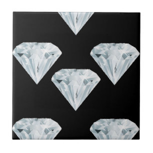 Silberglänzende Diamanten auf schwarz Fliese
