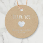 Silberherz | Einfache Hochzeit Vielen Dank Geschenkanhänger<br><div class="desc">Diese niedliche und trendige Hochzeit oder Brautparty Dankeschön Sie bevorzugen Tags mit einem Silberfolienherz und modernen handgeschriebenen Text,  der "Danke" sagt,  mit Platz für Ihre Namen und Hochzeitstag,  auf Kraftpapier. Die Rückseite hat Platz für eine persönliche Nachricht.</div>