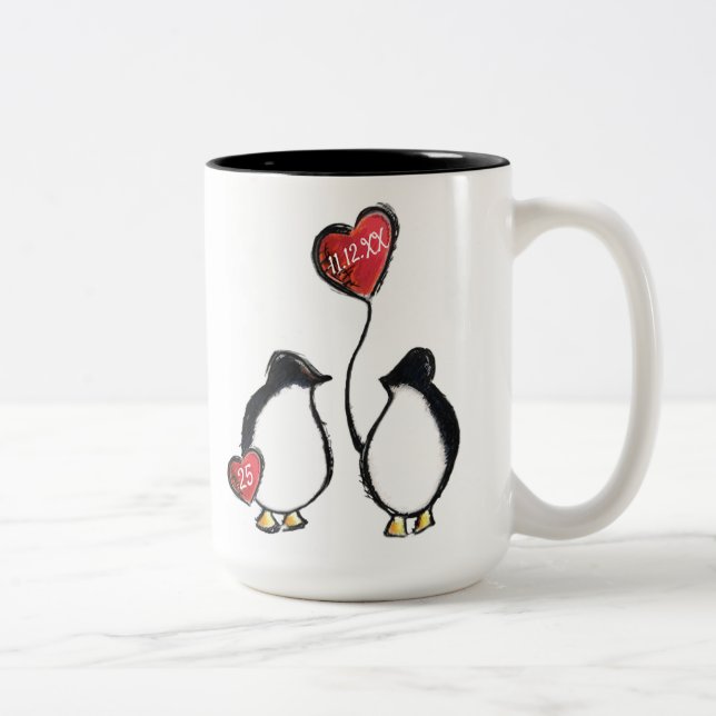 Silberhochzeitpinguin Zweifarbige Tasse (Rechts)