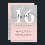 Silbermedaillengewebte Glitzer Korallengras, Girly Einladung<br><div class="desc">Silver Glitzer Pastel blush Korallen Schrift Kalligraphie Typografie süß 16 Geburtstagsfeier Einladung .Perfekt für ein modernes,  elegantes 16 . Geburtstag Party.</div>