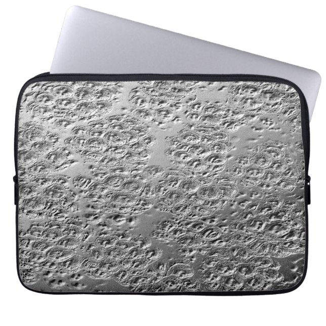 Silbermetall beschädigt laptopschutzhülle (Vorderseite)