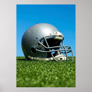 Silberner Fußballhelm Feldansicht Poster