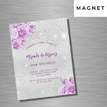 Silberrosa Blume Luxus Geburtstag Magneteinladung<br><div class="desc">Ein Imitat silber aussehender Hintergrund mit Imitaten silberne Glitzern und rosa und violette Blume. Personalisieren und fügen Sie einen Namen und Party-Details hinzu.</div>