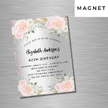 Silberrosa Blume zum Geburtstag Glitzer Luxus Magneteinladung<br><div class="desc">Eine moderne,  stilvolle und glamouröse 40. (oder jedes andere Alter) magnetische Geburtstagsfeier. Ein silbernes Imitat mit Glitzer aus rosa Imitaten,  Glitzern und Rosa Blumen. Der Name ist mit einem modernen handgeschriebenen Stilskript geschrieben. Personalisieren Sie Ihre Daten und fügen Sie sie hinzu.</div>