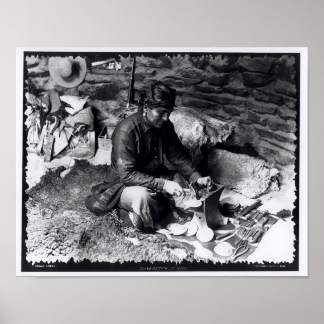 Silberschmied am Arbeitsplatz, c.1914 Poster (Vorne)