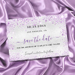 Silberviolett Hochzeit Glitzern elegant rettete de Ankündigungspostkarte<br><div class="desc">Moderne Imitat silber aussehender Hintergrund mit lila Imitaten Glitzer,  Glitzern und ein Kleid. Personalisieren und fügen Sie ein Datum und Namen hinzu. Der Text: Save the Date ist mit einem großen angesagten,  handgeschriebenen Stilskript geschrieben.</div>