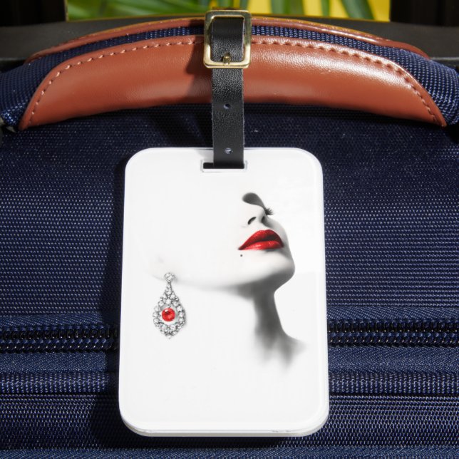 Silent Beauty – Monochrome Charcoal Art with Red  Gepäckanhänger (Vorderseite Insitu 2)