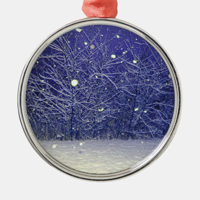 Silent Night Snowfall Ornament Aus Metall (Vorne)