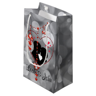 Silhouette Couple in Heart Red Heart Jewels Bokeh Kleine Geschenktüte