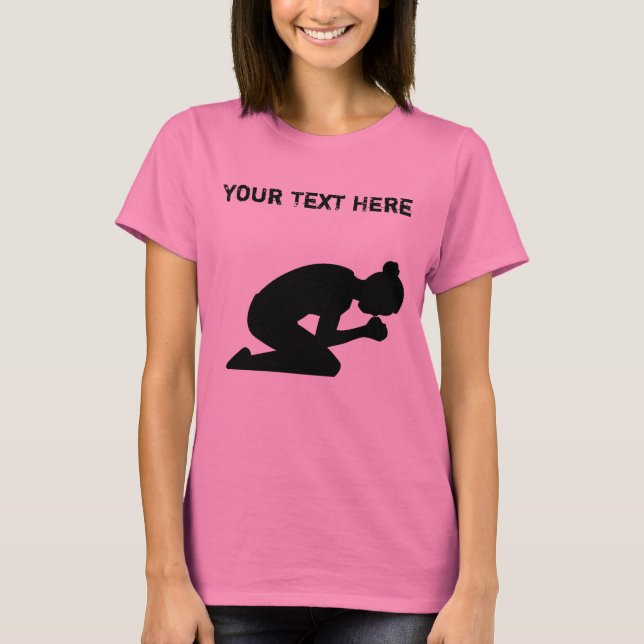Silhouette der Frau auf ihren Knien betend T-Shirt (Vorderseite)