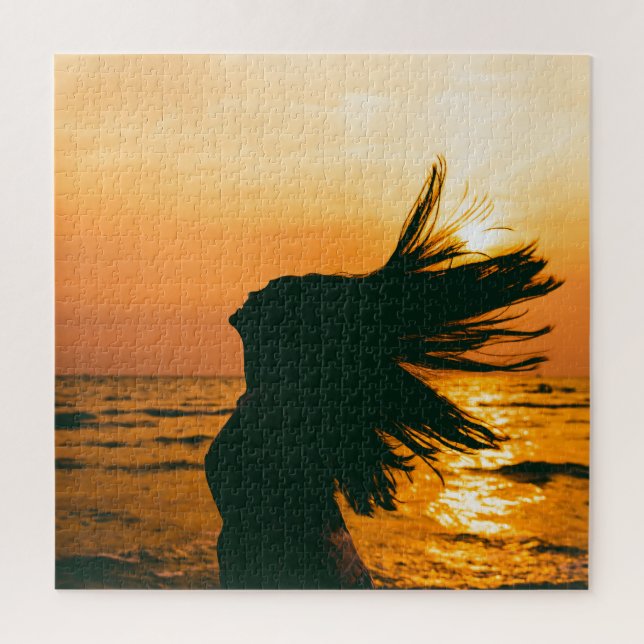 Silhouette der Mädchen, Sonnenuntergang auf dem Me Puzzle (Vertikal)