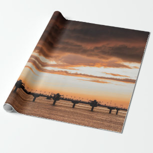 Silhouette DER MENSCHEN AM STRAND WÄHREND DES SONN Geschenkpapier
