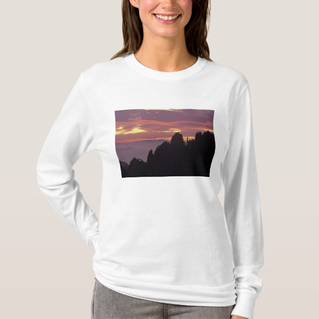 Silhouette des Huangshan T-Shirt (Vorderseite)