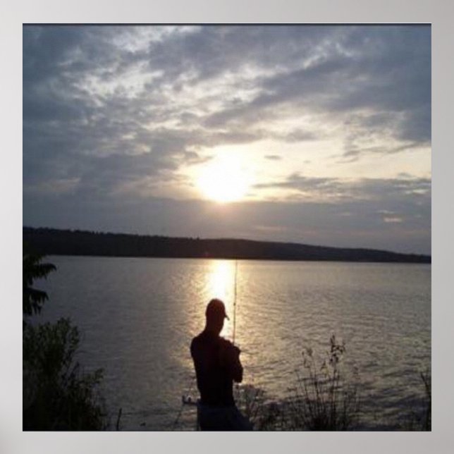 Silhouette des Mannes, der bei Sonnenuntergang fis Poster (Vorne)