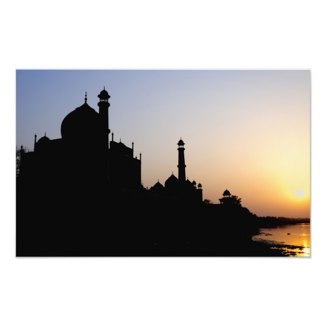 Silhouette des Taj Mahal bei Sonnenuntergang, Agra Fotodruck (Vorne)