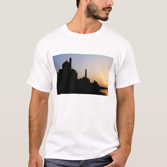 Silhouette des Taj Mahal bei Sonnenuntergang, Agra T-Shirt (Vorderseite)
