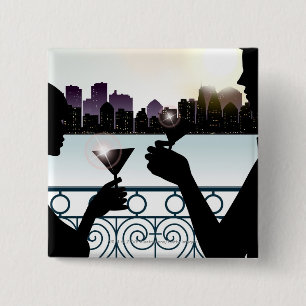 Silhouette eines Paares, das Martini-Gläser röstet Button