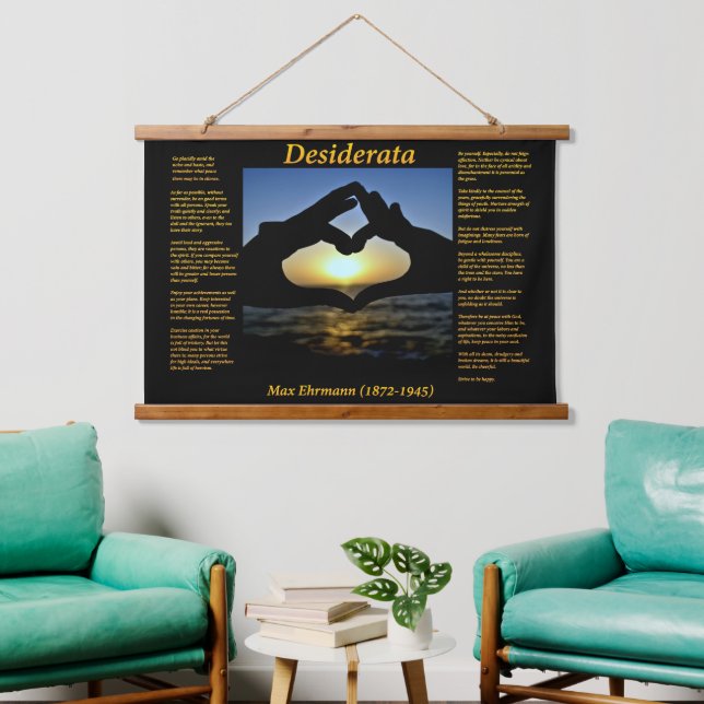 Silhouette macht bei Sonnenuntergang ein Herz Wandteppich Mit Holzrahmen (Wohnzimmer)